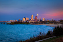 Load image into Gallery viewer, 'Great City...on a Great Lake'