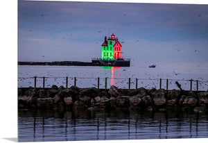 'Happy Holidays from Lorain Lighthouse!'